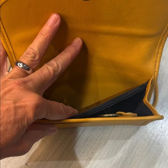 Vintage Coach Yellow Convertible Clutch Swing Wallet - Picture 8 of 11